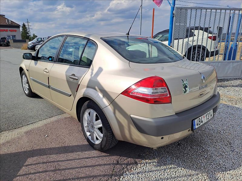 Renault Mégane 1,5 DCI KLIMA,NOVÉ ROZVODY - fotka 4 z 12
