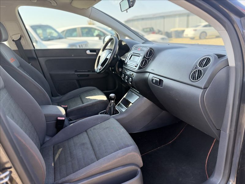 Volkswagen Golf Plus 1,9 TDI GOAL DIGIKLIMA 6KVALT - fotka 16 z 18
