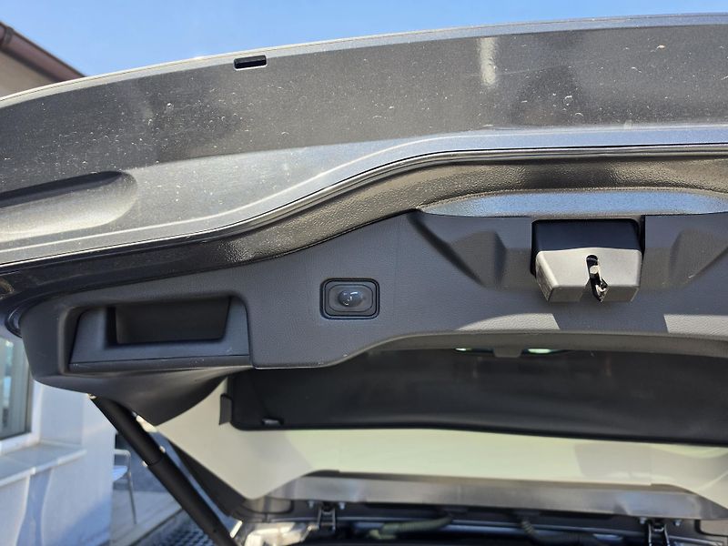 Ford Mondeo 2.0TDCi Titanium Led 4x4 Autom - fotka 6 z 26