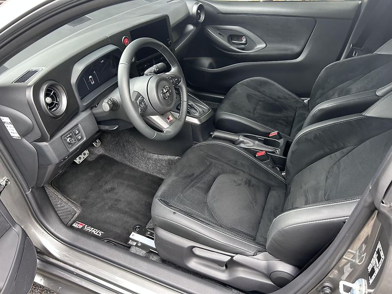 Toyota GR Yaris (2024) AUTOMAT - fotka 5 z 8