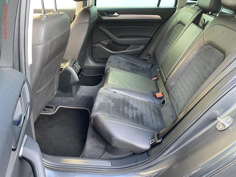 Volkswagen Passat (2016) 2.0 TDi, Highline, Webasto - fotka 10 z 17