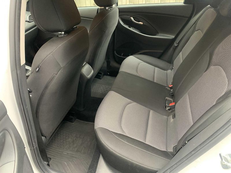 Hyundai i30 1.6 CRDi 85 kW 1.MAJITEL DPH - fotka 10 z 17
