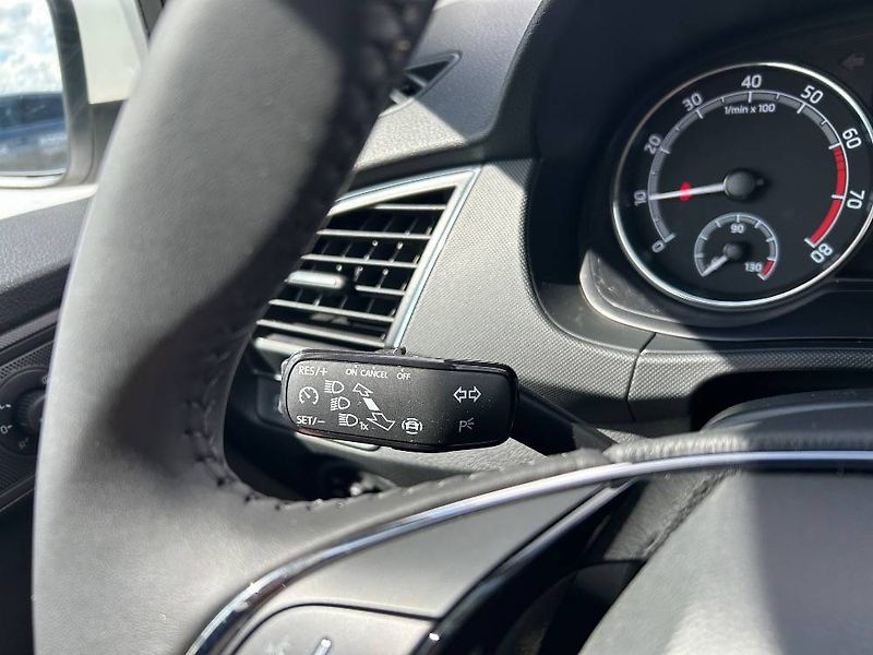 Škoda Fabia Tour Ambition 1,0TSI - fotka 14 z 24