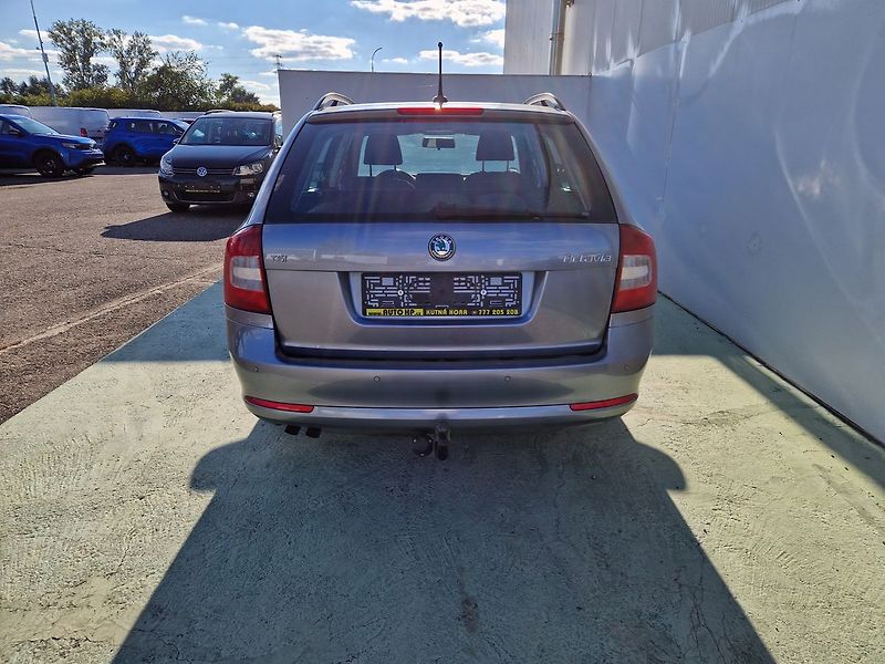 Škoda Octavia Ambition 1.4 TSI, 90kW - fotka 8 z 36