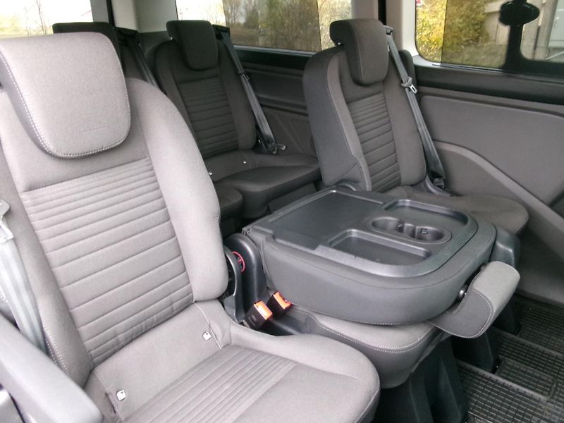 Ford Tourneo Custom (2022) 2,0TDCi L2H1 ZÁRUKA FORD  - fotka 35 z 36