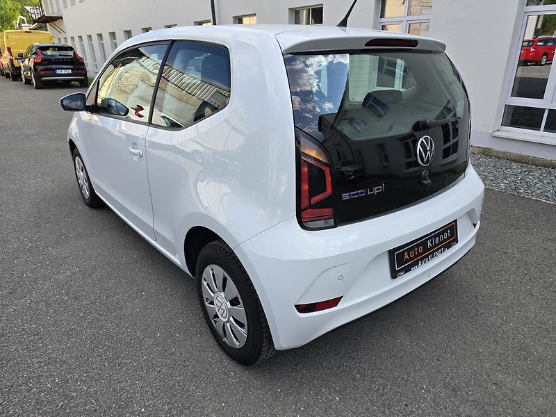 Volkswagen up! CNG KAMERA + DIGIKLIMA ČR - fotka 5 z 27
