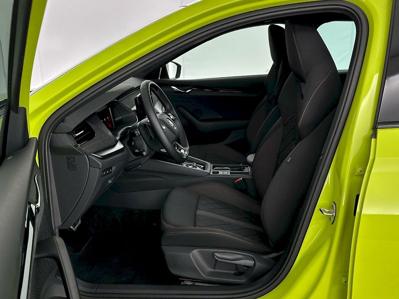 Škoda Octavia (2024) iV DSG 1.4TSI 180kW RS - fotka 7 z 33