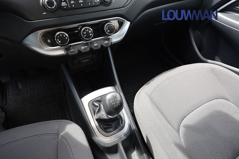 Kia Rio 1.4 DOHC - fotka 7 z 21