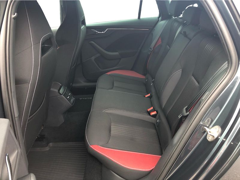 Škoda Scala Monte Carlo 1.5 TSI /110kW - fotka 12 z 30