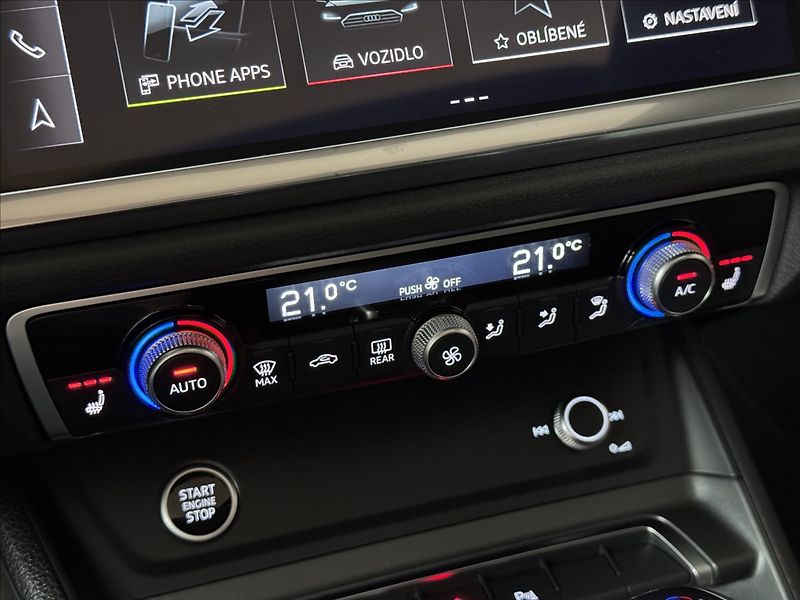 Audi Q3 2,0 TDi  S-Line Záruka LED Kam - fotka 42 z 45