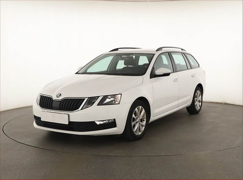 Škoda Octavia (2018) 1.6 TDI, Automat - fotka 2 z 13