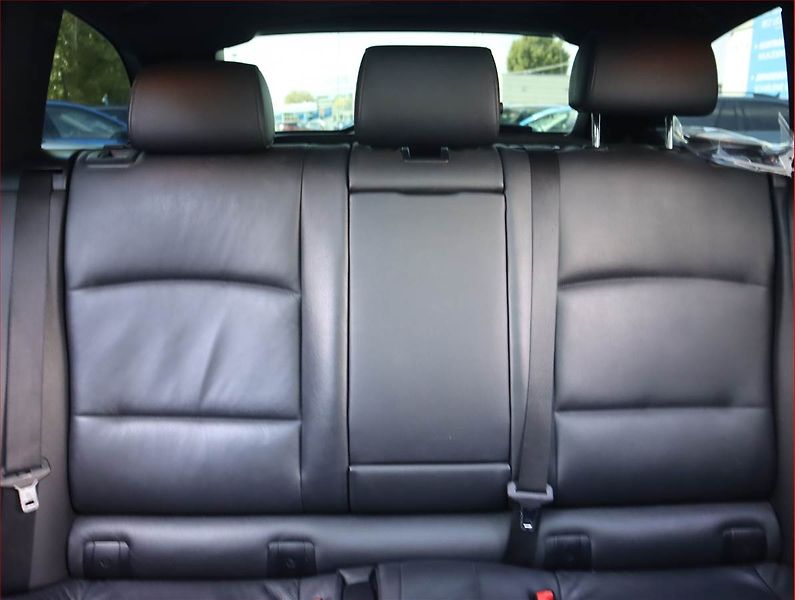 BMW Řada 5 (2013) 530d xDrive, 4X4, Automat - fotka 10 z 23