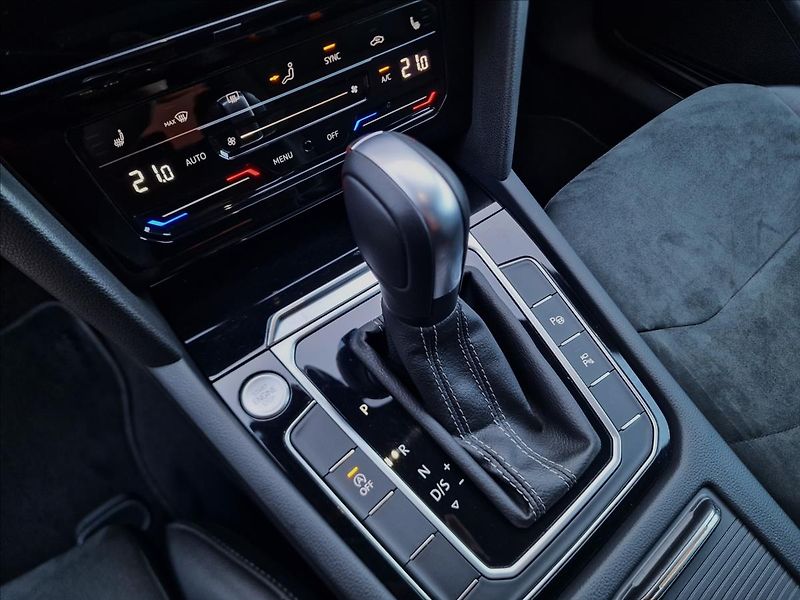 Volkswagen Arteon 2.0TDI 147kW 4x4 DSG R-line - fotka 35 z 50