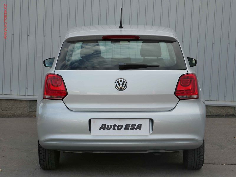 Volkswagen Polo (2013) 1.2i, servis.kniha, AC - fotka 5 z 14