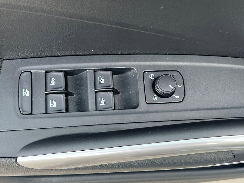 Škoda Fabia (2024) Top Selection 1.0 TSI 85 kW 6° - fotka 13 z 31