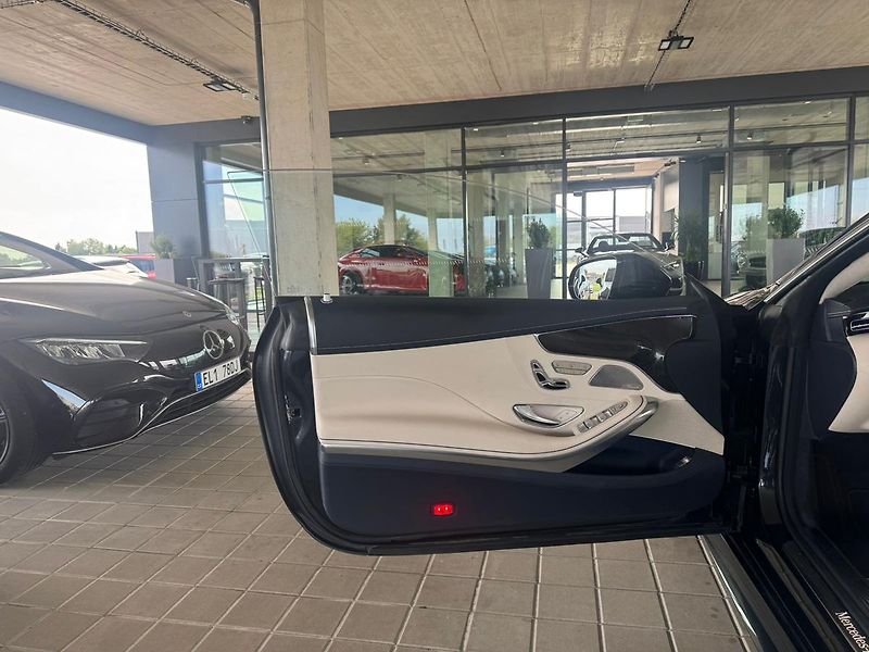 Mercedes-Benz Třídy S 500 4M - fotka 12 z 16
