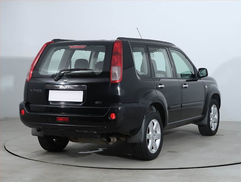 Nissan X-Trail (2006) 2.2 dCi, po STK, jezdí výborně - fotka 5 z 17