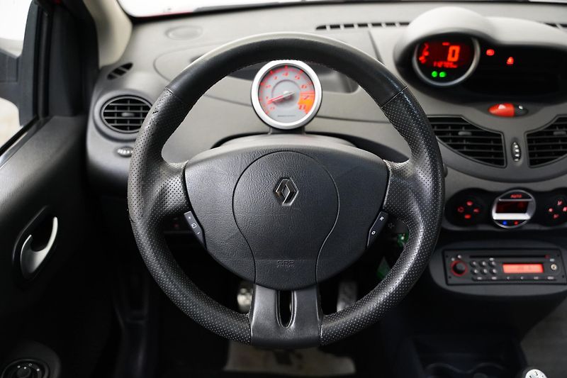 Renault Twingo - fotka 17 z 24