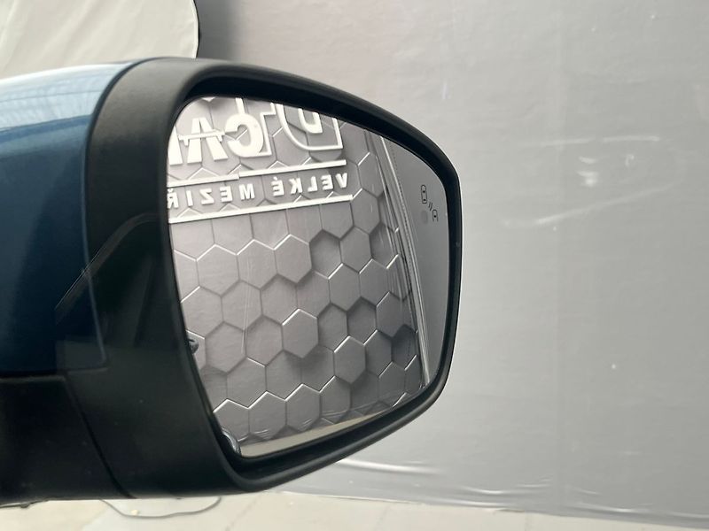 Ford Galaxy 2.5 HEV TITANIUM 7 míst - fotka 48 z 59
