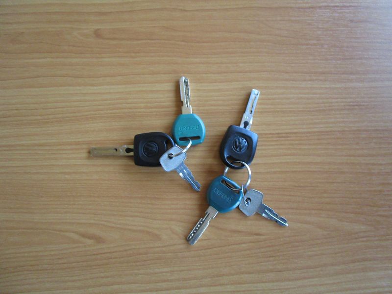 Volkswagen Polo (2001) 1,0-37KW-KOUPEN V ČR-2.MAJITEL - fotka 14 z 14