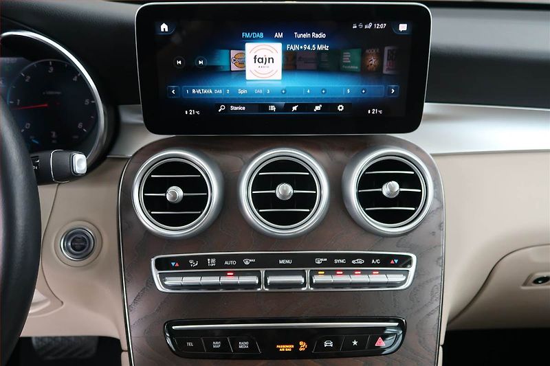 Mercedes-Benz GLC (2021) 220 d - fotka 12 z 25