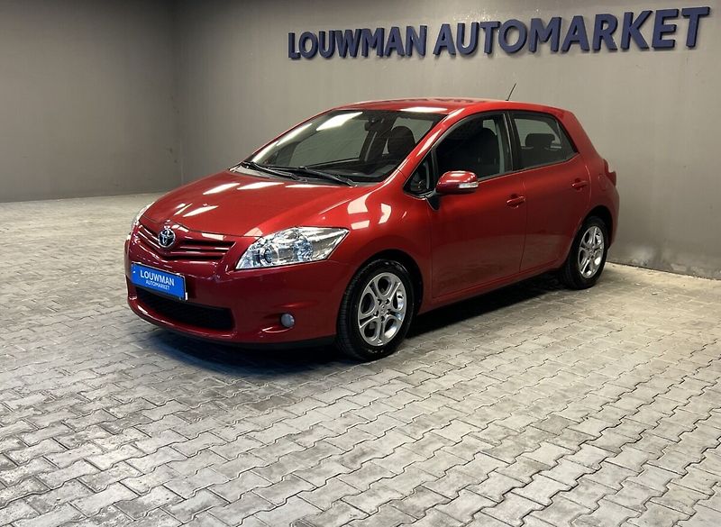 Toyota Auris 1,6 VVTi Luna - fotka 1 z 16