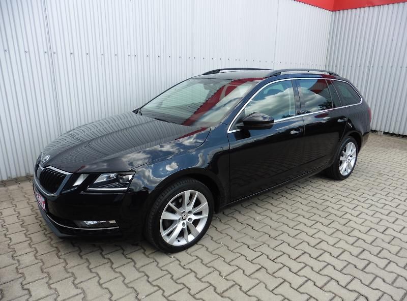 Škoda Octavia III Combi 2.0 TDi Style 1.maj. - fotka 1 z 16