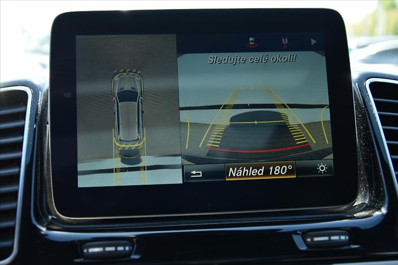 Mercedes-Benz GLS 350d 4MATIC AMG 7-MÍST DPH - fotka 20 z 34