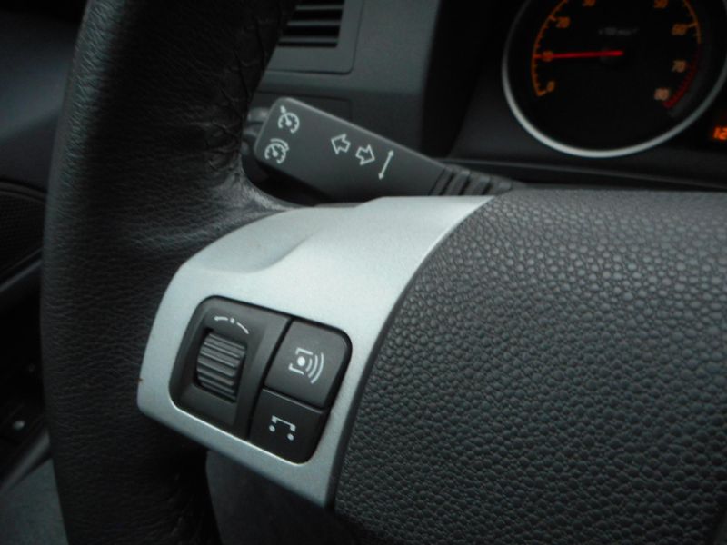 Opel Zafira (2014) 1,8 16v TEMPOMAT, KLIMA,7-míst - fotka 14 z 17
