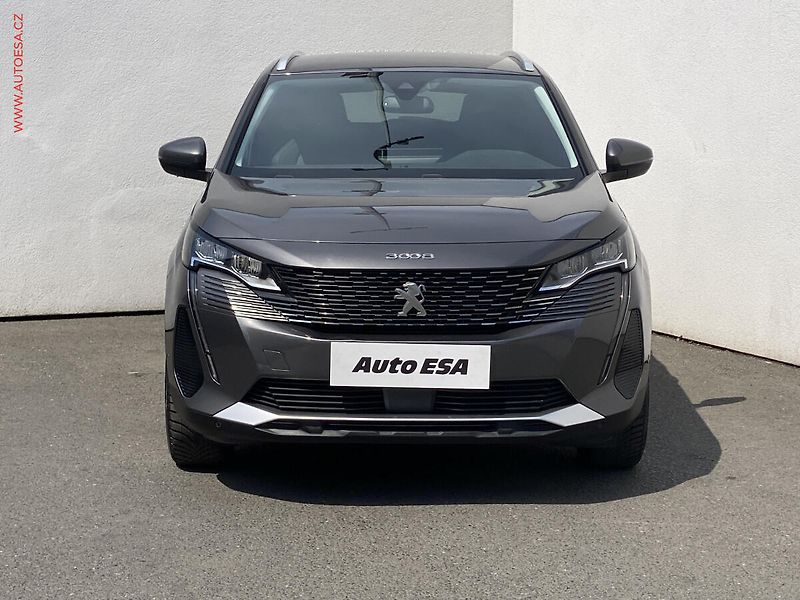 Peugeot 3008 (2021) 1.5 HDi, 2.maj,ČR, Allure - fotka 2 z 17