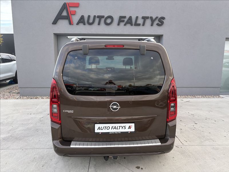 Opel Combo 1,2 i 81 KW LIFE PANORAMA CZ - fotka 6 z 30