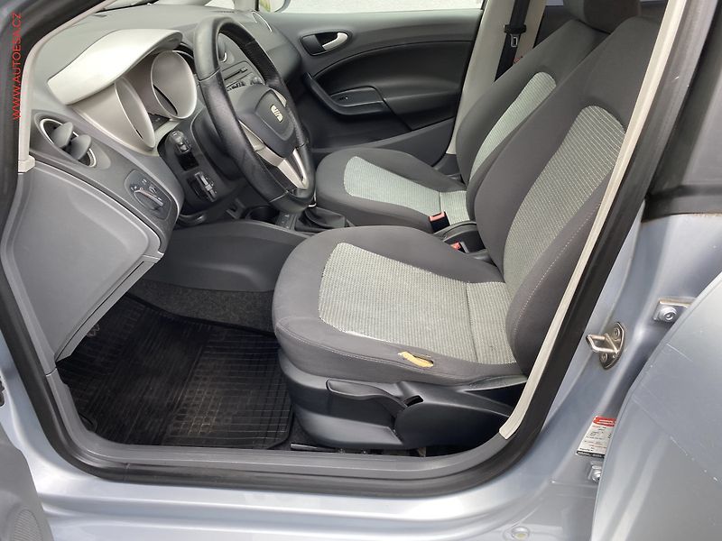 Seat Ibiza (2009) 1.9 TDi, AC - fotka 9 z 17