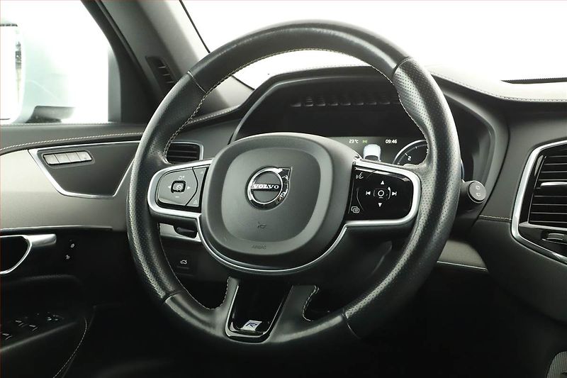 Volvo XC90 (2018) R-Design D5 AWD Polestar - fotka 8 z 18