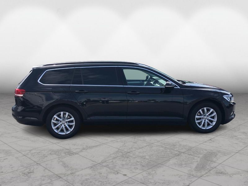 Volkswagen Passat 2.0 TDI DSG - fotka 8 z 29