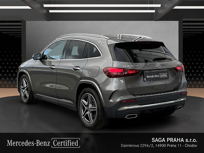 Mercedes-Benz GLA 200 d 4MATIC AMG Edition - fotka 7 z 18