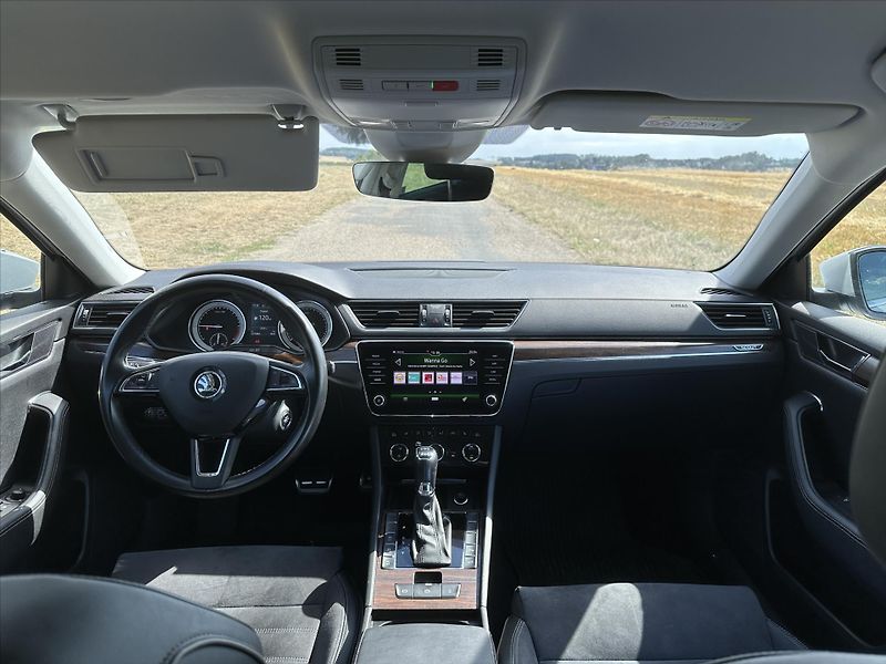 Škoda Superb 2,0 TDI 140kW DSG Scout 4x4 CZ - fotka 31 z 39