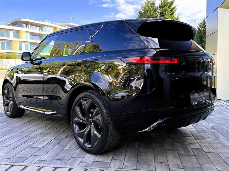 Land Rover Range Rover Sport (2026) 3,0 D250 DYNAMIC SE - fotka 4 z 30