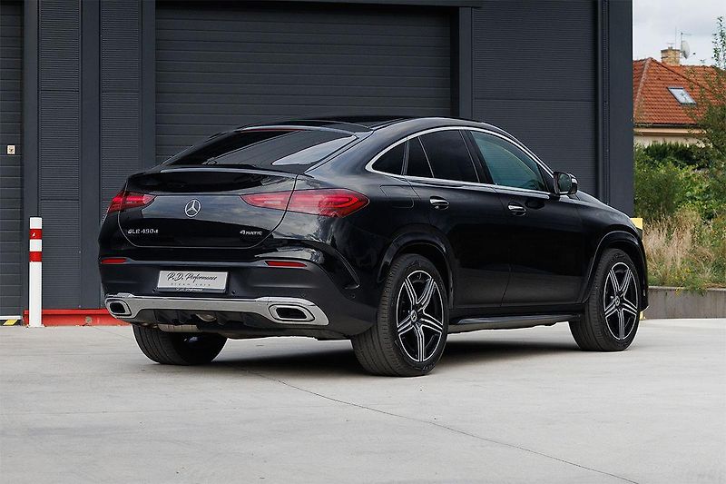 Mercedes-Benz GLE (2025) GLE 450d Coupe 4Matic AMG Line - fotka 15 z 49