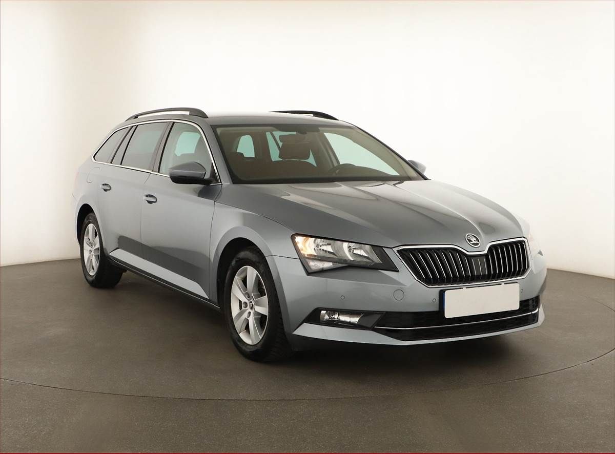 Škoda Superb 2.0 TDI, Automat, Navi