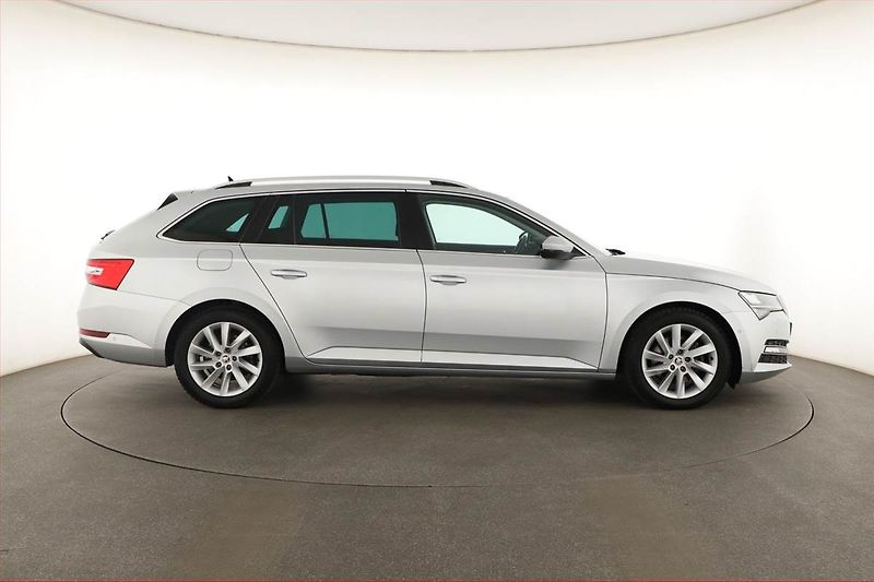 Škoda Superb (2019) Style 2.0 TDI, Automat, Kůže - fotka 6 z 20