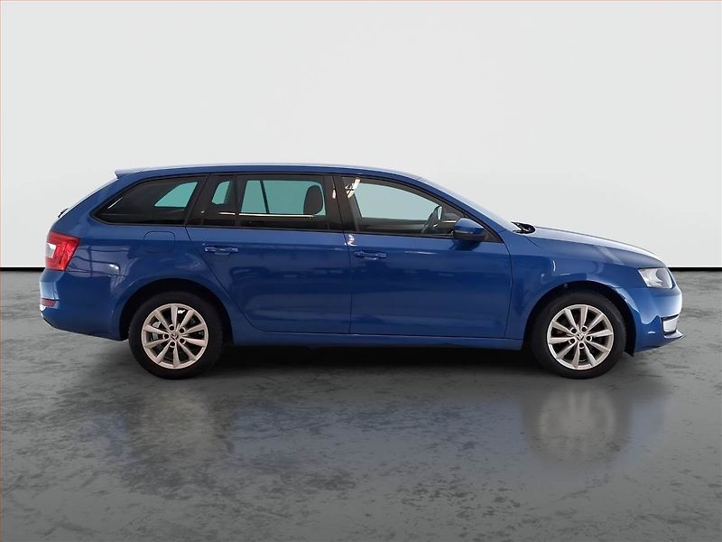 Škoda Octavia (2016) 1.6 TDI, Tempomat - fotka 6 z 23