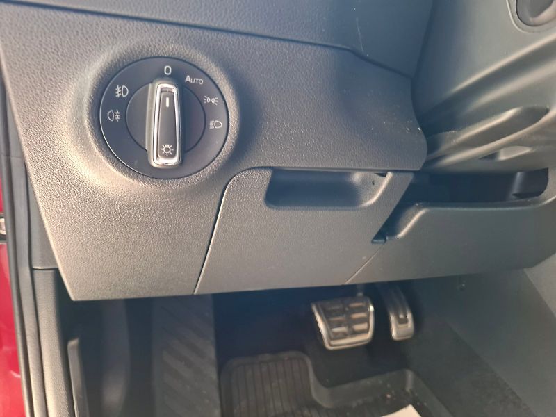 Škoda Karoq (2020) STYLE TSI 1.5/110KW 7AP - fotka 16 z 28