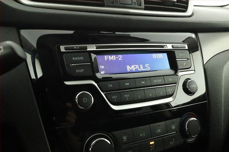 Nissan X-Trail (2015) 1.6 dCi, Tempomat - fotka 9 z 13
