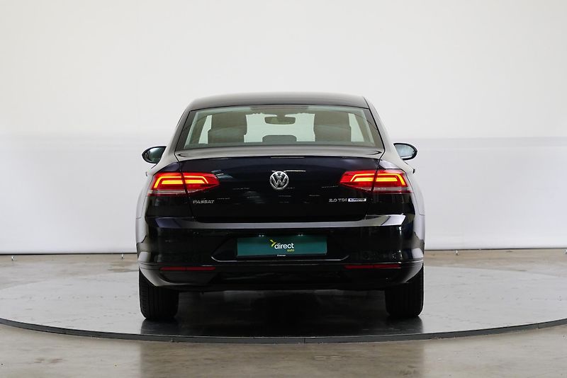 Volkswagen Passat - fotka 6 z 24