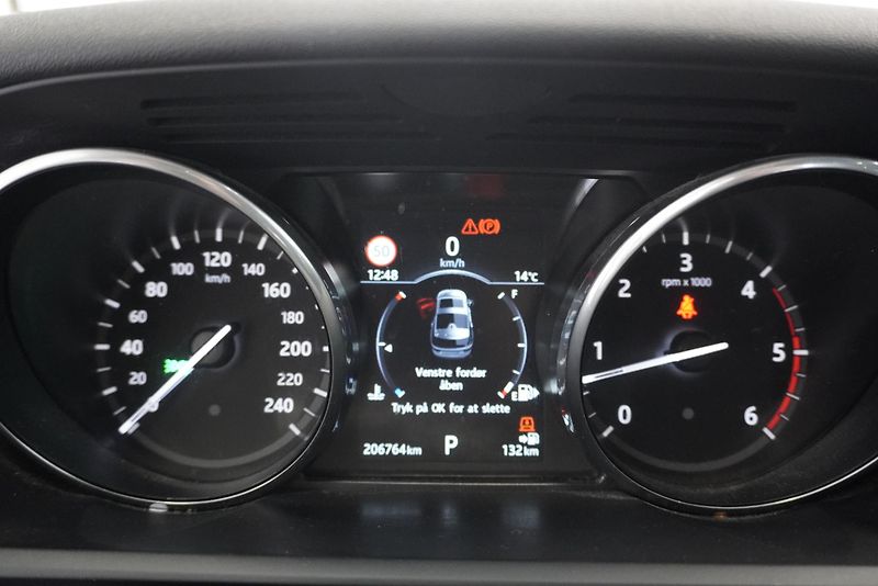 Land Rover Discovery   3,0 TDV6 4WD AUTOMAT - fotka 27 z 36