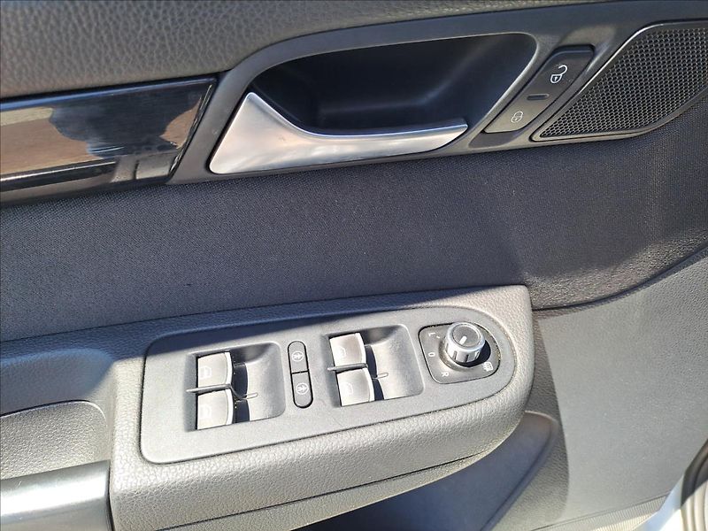 Seat Alhambra 2,0 TDI - fotka 11 z 17