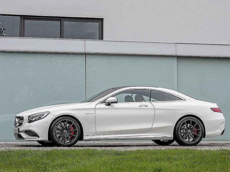 Mercedes-Benz S 63 AMG Coupé.