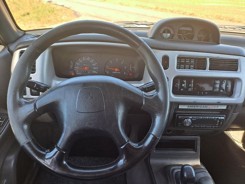 Mitsubishi L200 2.5 TD TAŽNÉ - fotka 17 z 23