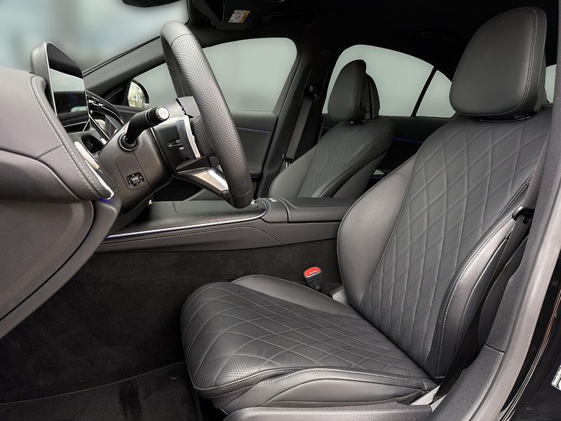 Mercedes-Benz Třídy E E 300 de 4M AMG - fotka 10 z 28