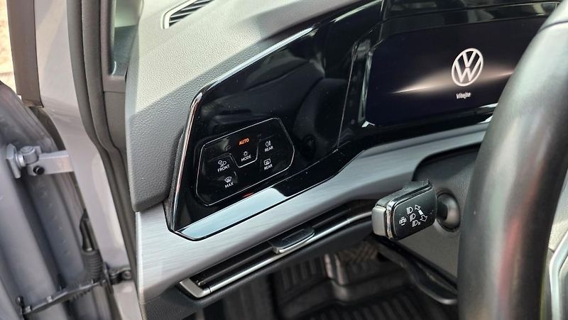 Volkswagen Golf (2024) 2.0 TDI 110kW DSG7 Style TZ - fotka 20 z 39